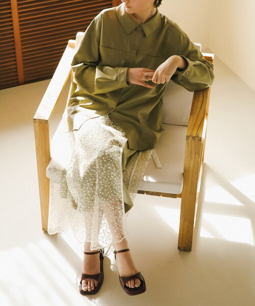 URBAN RESEARCH ROSSO（アーバンリサーチロッソ）の「フラワースパンコールレーススカート（スカート・レディース・sax/off・FREE）」の4枚目の写真