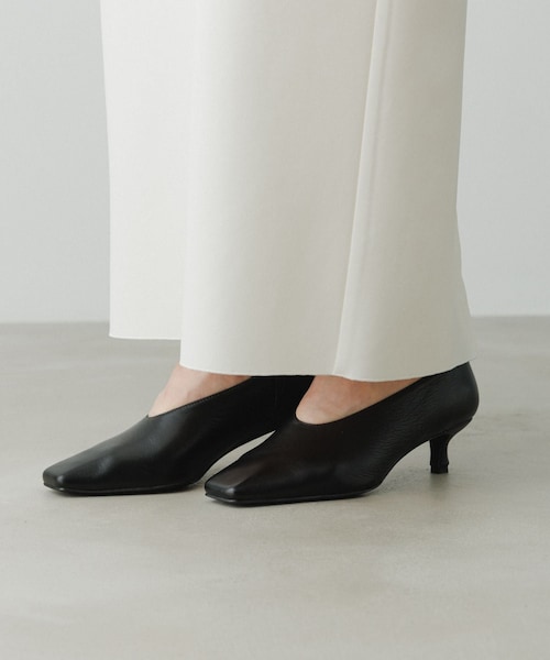 ADAM ET ROPE'（アダムエロペ）の「【EMOELLE】スクエアレザーパンプス（パンプス・レディース・ブラック/ブラウン・23.0/23.5/24.0/24.5）」の3枚目の写真