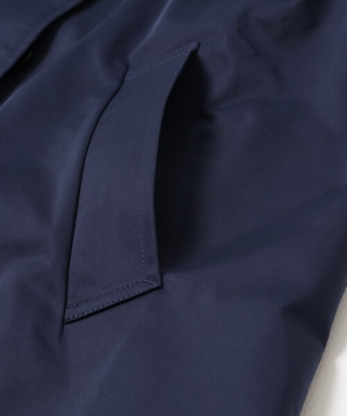 ITEMS URBANRESEARCH（アイテムズ アーバンリサーチ）の「ミドルトレンチコート（ステンカラーコート・レディース・BEG/NVY・FREE）」の17枚目の写真