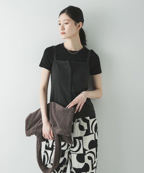 URBAN RESEARCH(アーバンリサーチ)の「FLORE FLORE CAR T-SHIRTS(Tシャツ/カットソー・レディース・WHITE/BLACK/OFF WHITE/EVERGREEN/STRAW/MULBERRY・S)」の14枚目の写真