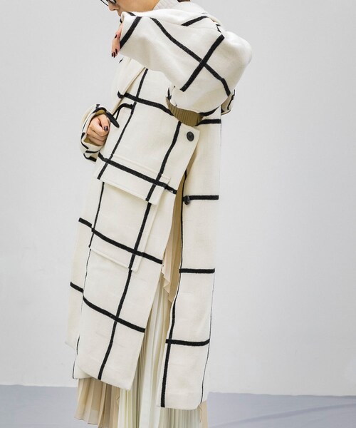 URBAN RESEARCH（アーバンリサーチ）の「rito structure　GRID-PATTERN DUFFLE COAT（ダッフルコート・レディース・CGY/WHT・2）」の9枚目の写真