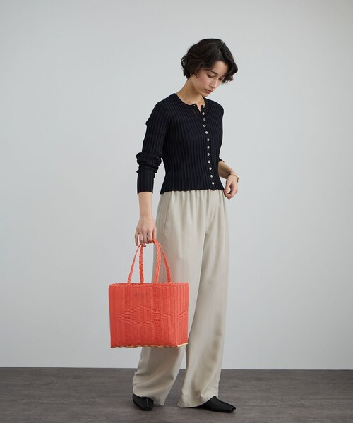 ADAM ET ROPE'（アダムエロペ）の「【J'aDoRe・一部店舗限定】【PALOROSA（パロロサ）】BASKET BASIC SMALL（トートバッグ・レディース・ダークブラウン/ピンク・F）」の22枚目の写真