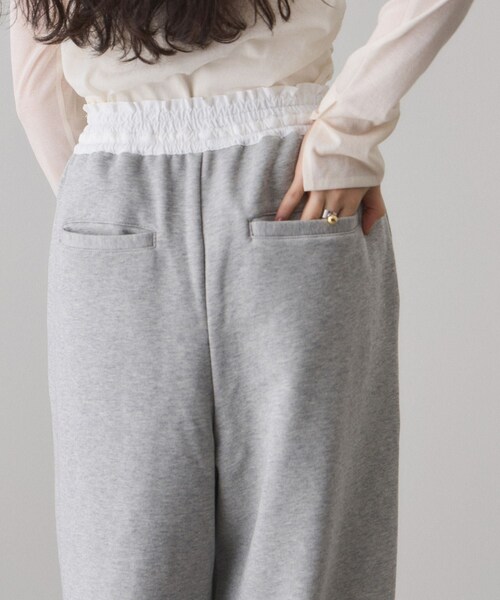 ADAM ET ROPE'（アダムエロペ）の「コンビウエストスウェットイージーパンツ（その他パンツ・レディース・グレー系/キナリ系・36/38）」の16枚目の写真