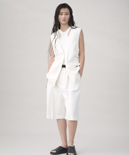 URBAN RESEARCH（アーバンリサーチ）の「new basic　SILK LINEN GILET（ベスト・レディース・WHITE/BLACK・Free）」の3枚目の写真