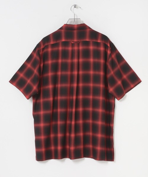 URBAN RESEARCH(アーバンリサーチ)の「COTTON PAN SOHOオンブレシャツショートスリーブ(シャツ/ブラウス・メンズ・GRAY/RED×BLK・2/3)」の14枚目の写真