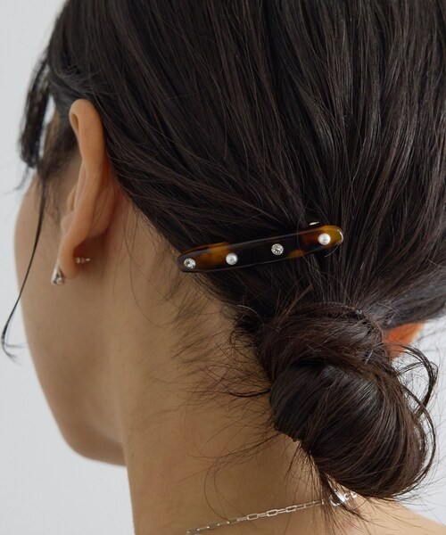 ADAM ET ROPE'(アダムエロペ)の「【J'aDoRe・店舗限定】【MALUS /マリュス】Line stone barette / small(バレッタ/ヘアクリップ・レディース・ブラウン・F)」の3枚目の写真