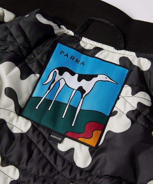 ADAM ET ROPE'（アダムエロペ）の「【by Parra/バイ・パラ】Club not 1976 satin bomber jacketq（その他アウター・メンズ・ブラック・L/M/XL）」の14枚目の写真