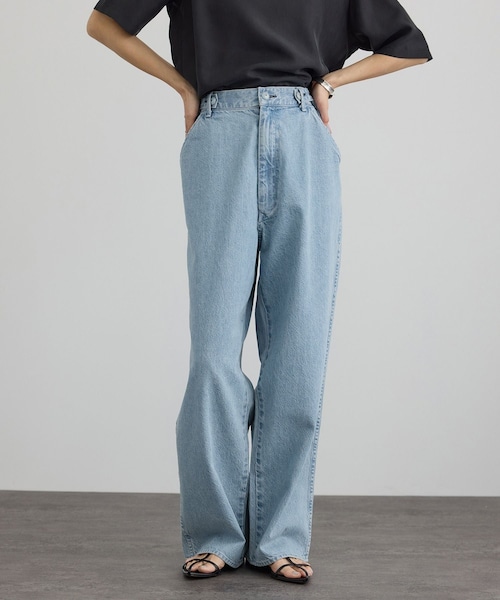ADAM ET ROPE'(アダムエロペ)の「【KURO for SALON(クロ)】別注EASY TUCK DENIM LIGHT INDIGO / デニムパンツ(デニムパンツ・レディース・サックス・0/1)」の5枚目の写真