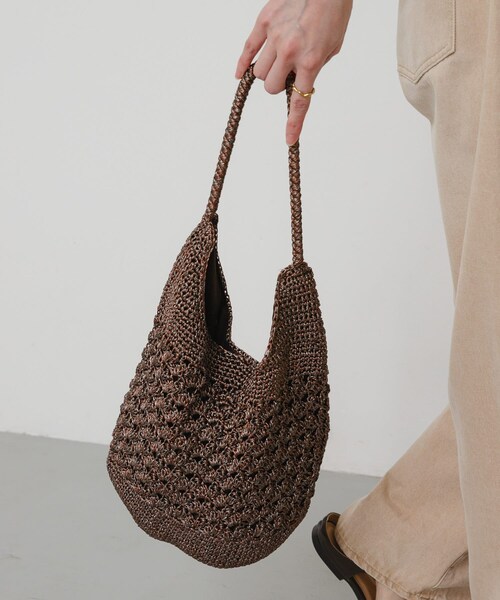 SENSE OF PLACE by URBAN RESEARCH(センスオブプレイスバイアーバンリサーチ)の「メタリックヤーンバッグ(かごバッグ・レディース・SILVER/NAVY/BROWN/MIX・One)」の7枚目の写真