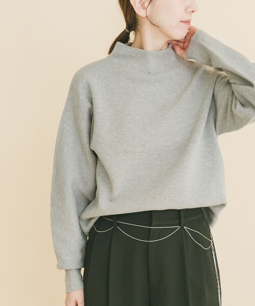 ITEMS URBANRESEARCH（アイテムズ アーバンリサーチ）の「『イージーケア/静電気防止』ボトルネックニットプルオーバー（ニット/セーター・レディース・OFF/MNT/GRY・Free）」の2枚目の写真