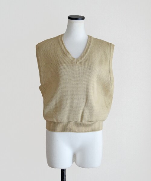 Marient（マリエント）の「Vネックベスト（ベスト・レディース・ホワイト/ベージュ/グレー/ブラック・FREE）」の4枚目の写真