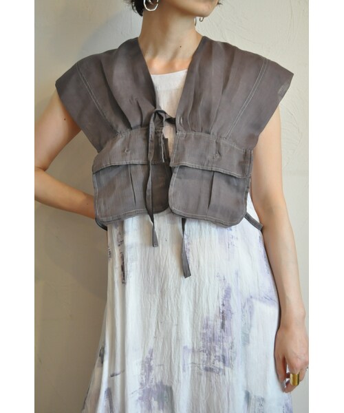 RehersalL（リハーズオール）の「オーガンジーミリタリーポケットベスト（ベスト・レディース・ベージュ/グレー・one）」の2枚目の写真