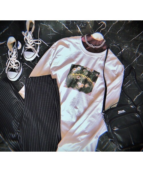 A.D.G（エーディージー）の「“ADG" 3POCKET LEATHER SHOULDER BODY BAG（ボディバッグ/ウエストポーチ・レディース・ブラック・FREE）」の3枚目の写真
