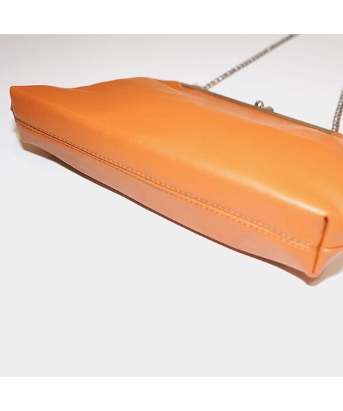 A.D.G（エーディージー）の「Silver Chain Purse Frame Shoulder Bag（camel）（ショルダーバッグ