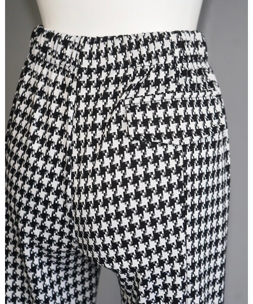 A.D.G（エーディージー）の「Houndstooth Slit Flare Pants（その他パンツ・レディース・ブラック・FREE）」の4枚目の写真