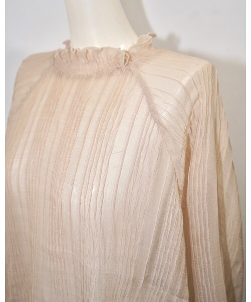 A.D.G（エーディージー）の「Balloon Sleeve Crinkle Sheer Tops (light beige)（シャツ/ブラウス・レディース・ベージュ・FREE）」の7枚目の写真