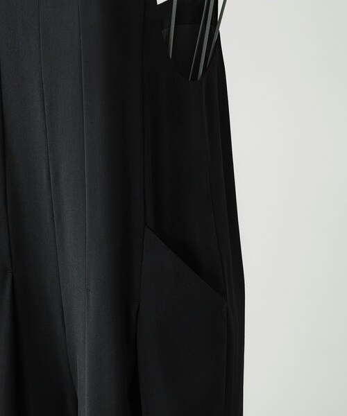 SIWEM（シウム）の「COMFORT TUCK JUMPSUIT（つなぎ/オールインワン