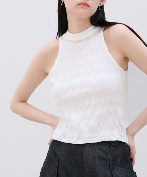 SIWEM（シウム）の「RUCHED SLEEVELESS TOPS（Tシャツ/カットソー・レディース・ホワイト・F）」の2枚目の写真