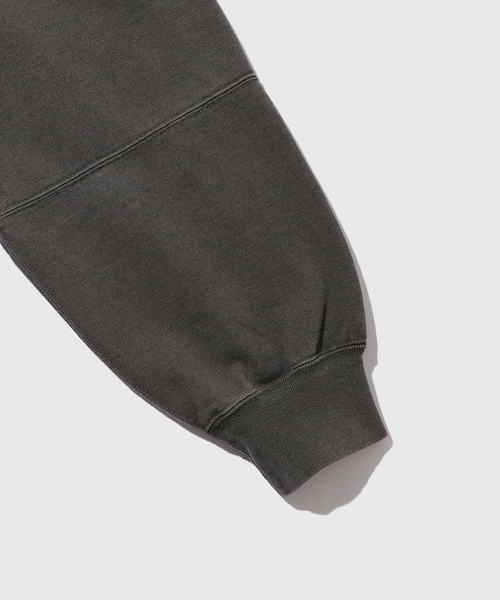 ADAM ET ROPE'（アダムエロペ）の「【blurhms/ブラームス】Light Sweat Panel P/O（スウェット・メンズ・ブラック・2/3）」の6枚目の写真