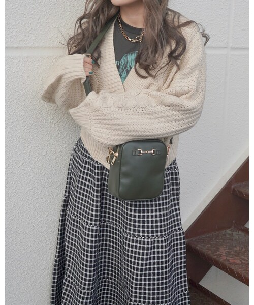 A.D.G(エーディージー)の「Cable Knit Loose Cardigan (off white)(カーディガン/ボレロ・レディース・ホワイト・FREE)」の2枚目の写真