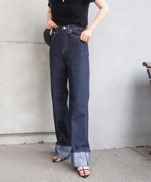 LAULEN(ローレン)の「rollup straight denim(デニムパンツ・レディース・ブルー・S/M)」の2枚目の写真