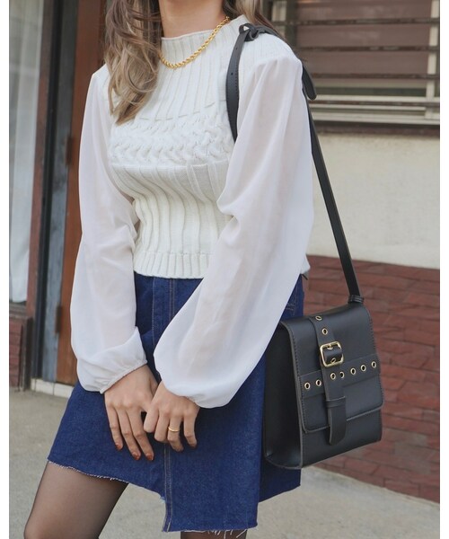 A.D.G（エーディージー）の「Cross Belted Square Shoulder Bag（ショルダーバッグ・レディース・ブラック・FREE）」の2枚目の写真