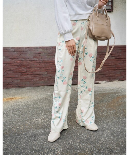 A.D.G（エーディージー）の「Handle&Shoulder 2way Square Bag (beige)（ショルダーバッグ・レディース・ベージュ・FREE）」の3枚目の写真