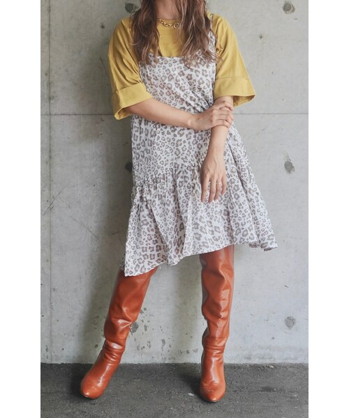 A.D.G（エーディージー）の「Oversized Roll-up Sleeve TEE (mustard yellow)（Tシャツ/カットソー・レディース・イエロー・FREE）」の4枚目の写真