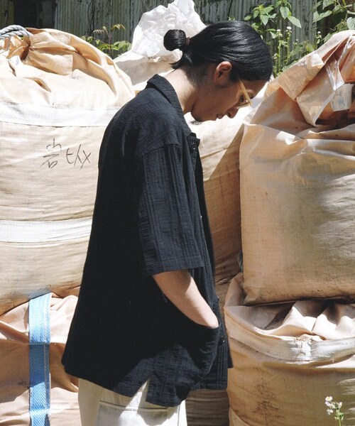 shiun（シウン）の「BULGARIAN PAJAMA SHIRT（シャツ/ブラウス・メンズ・ブラック・XS/S/M）」の4枚目の写真