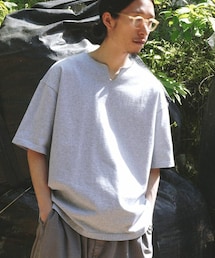 shiun | SHORT SLEEVE KEY NECK TEE(Tシャツ/カットソー)