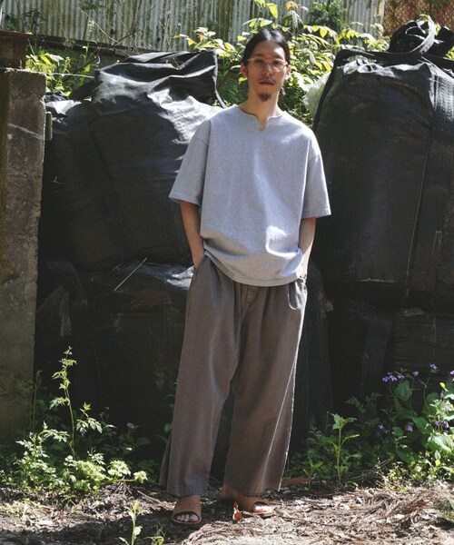 shiun（シウン）の「SHORT SLEEVE KEY NECK TEE（Tシャツ/カットソー・メンズ・ブルー/グレー・XS/S/M）」の3枚目の写真