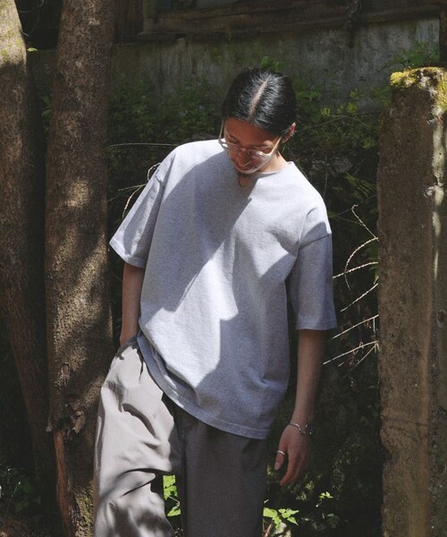 shiun（シウン）の「SHORT SLEEVE KEY NECK TEE（Tシャツ/カットソー・メンズ・ブルー/グレー・XS/S/M）」の12枚目の写真