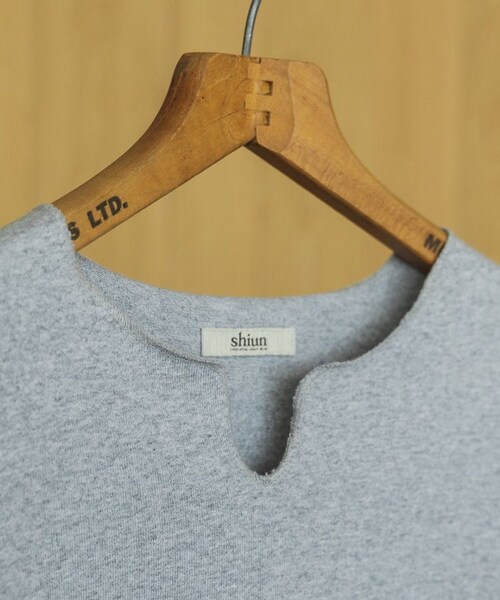 shiun（シウン）の「SHORT SLEEVE KEY NECK TEE（Tシャツ/カットソー・メンズ・ブルー/グレー・XS/S/M）」の16枚目の写真