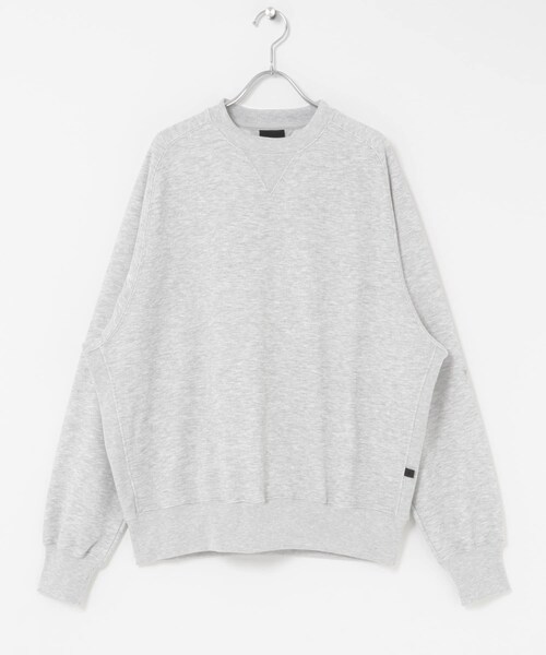 URBAN RESEARCH（アーバンリサーチ）の「DAIWA PIER39　TECH SWEAT CREW FREEDOM SLEEVE（スウェット・メンズ・INK BLACK/H/GRAY・S/M/L/XL）」の2枚目の写真