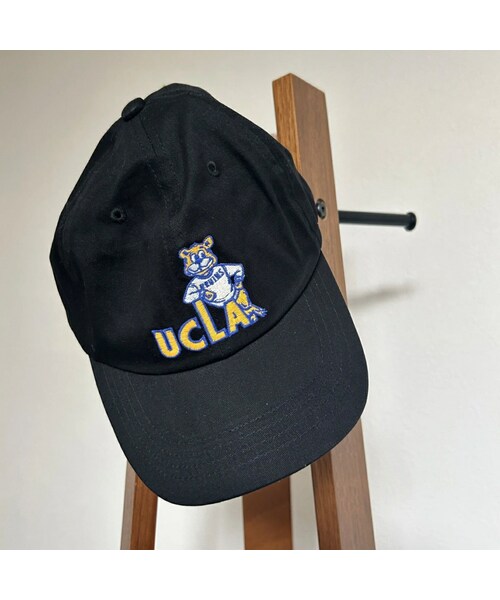 copine(コピン)の「UCLAロゴ刺繍キャップ(ブラック)(キャップ・レディース・ブラック・ワンサイズ)」の1枚目の写真