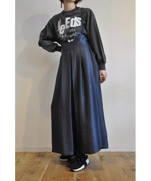 margaux（マルゴー）の「メタリックサロペット（サロペット/オーバーオール・レディース・ゴールド/ブルー・one）」の2枚目の写真