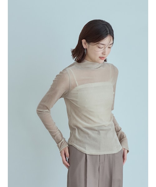 crewre(クルーレ)の「フロッキーチュールトップス(Tシャツ/カットソー・レディース・ベージュ・1/2)」の4枚目の写真