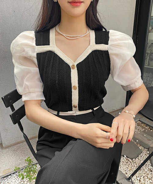 DHOLIC(ディーホリック)の「ニット配色シースルースリーブブラウス(シャツ/ブラウス・レディース・ブラック/アイボリー・FREE)」の1枚目の写真