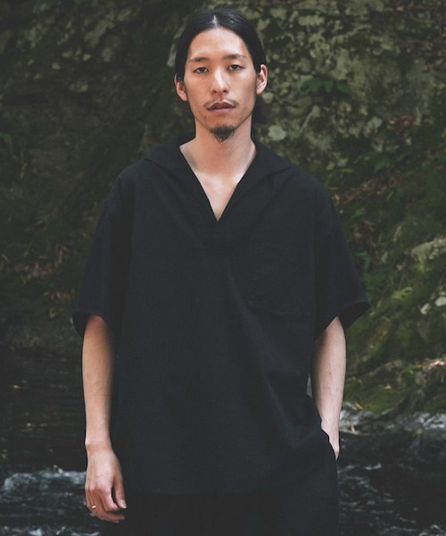 shiun(シウン)の「SKIPPER SHORT SLEEVE SHIRT(シャツ/ブラウス・メンズ・ブラック・XS/S/M)」の1枚目の写真