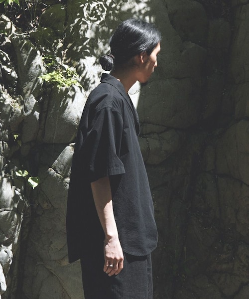 shiun(シウン)の「SKIPPER SHORT SLEEVE SHIRT(シャツ/ブラウス・メンズ・ブラック・XS/S/M)」の4枚目の写真