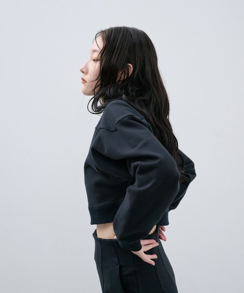 SIWEM（シウム）の「SWEAT SHORT TOPS（Tシャツ/カットソー・レディース・ブラック・F）」の5枚目の写真