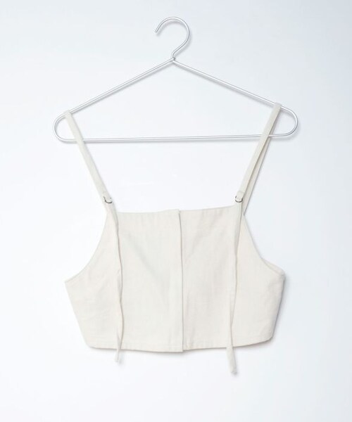 Crisp（クリスプ）の「フロントジップキャミトップス[c1R3306]（その他トップス・レディース・ベージュ/ブラック/アイボリー・FREE）」の4枚目の写真
