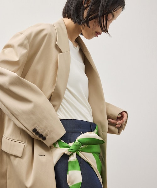 ADAM ET ROPE'（アダムエロペ）の「シルキーリラックスジャケット（テーラードジャケット・レディース・ブラック/ベージュ・36/38）」の14枚目の写真