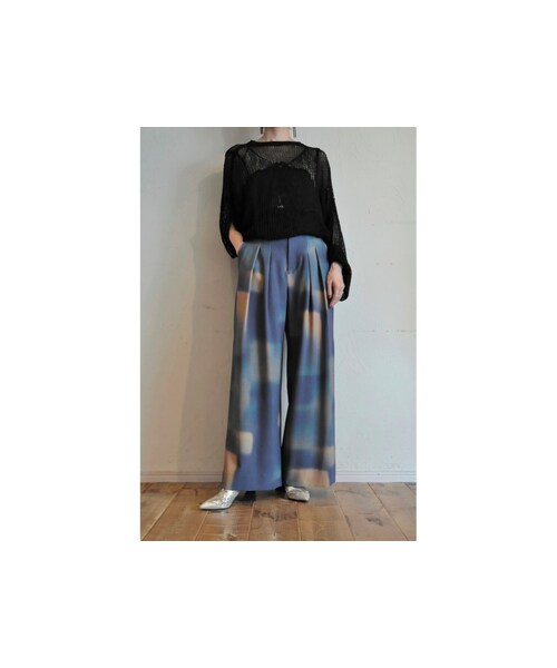 --（--）の「アートプリントパンツ（その他パンツ・レディース・グリーン/パープル/ブルー・36.38/one）」の2枚目の写真