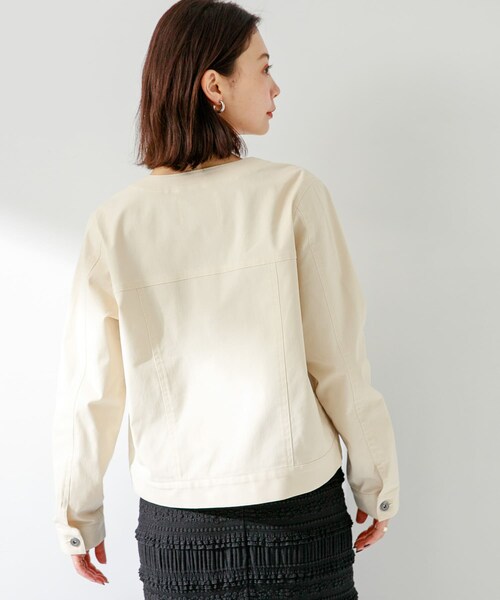 URBAN RESEARCH Sonny Label（アーバンリサーチサニーレーベル）の「ナチュラルストレッチノーカラーコットンジャケット（ノーカラージャケット・レディース・アイボリー/ブルーグレー/ベージュ・FREE）」の10枚目の写真