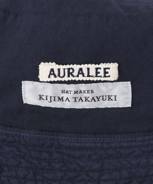 ADAM ET ROPE'（アダムエロペ）の「【AURALEE(オーラリー)】GARMENT-DYED FINX CHINO BUCKET HAT MADE BY KIJIMA TAKAYUKI（ハット・レディース・ホワイト/キナリ/ネイビー・F）」の10枚目の写真