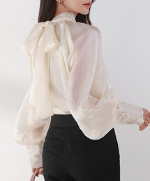 DHOLIC（ディーホリック）の「2WAYサテンリボンボタンカフスブラウス（シャツ/ブラウス）」
