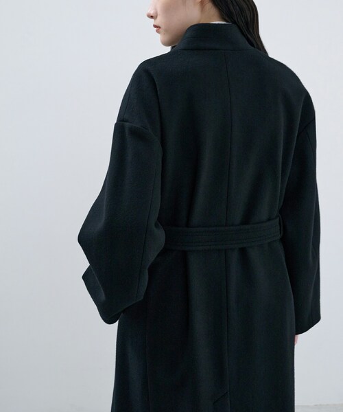 SIWEM（シウム）の「SUPER140S MELTON COAT（ノーカラーコート・レディース・ブラック・S/M）」の6枚目の写真
