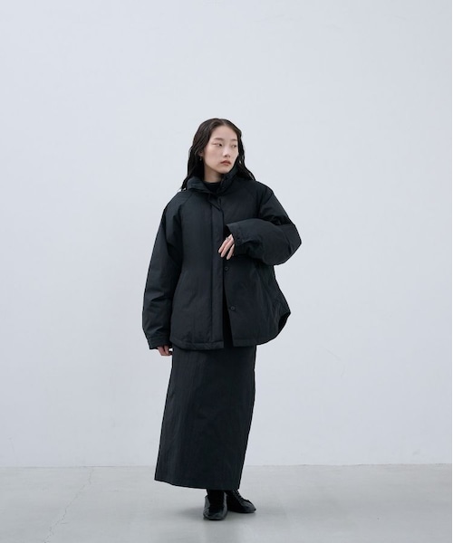 SIWEM（シウム）の「PUFFER FLARE JACKET（ダウンジャケット/コート・レディース・ブラック・F）」の4枚目の写真