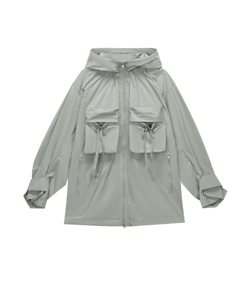 JNBY(ジェーエヌビーワイ)の「Large-pocket Workwear Hooded Coat(カバーオール・レディース・ブラック/グレー・34/36/38)」の2枚目の写真